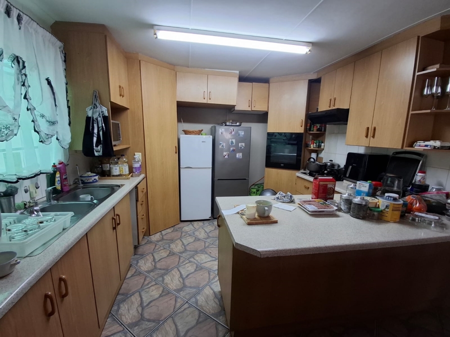 8 Bedroom Property for Sale in Rosedale Park Eastern Cape
